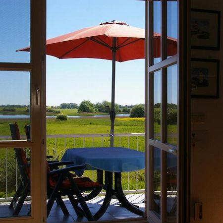 Ferienwohnung Boddenblick Zudar 外观 照片